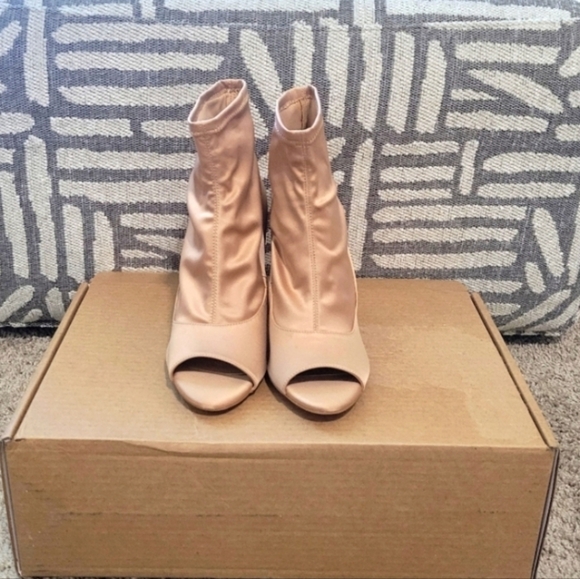 Gianni Bini Women Peep-Toed Booties - Picture 3 of 6